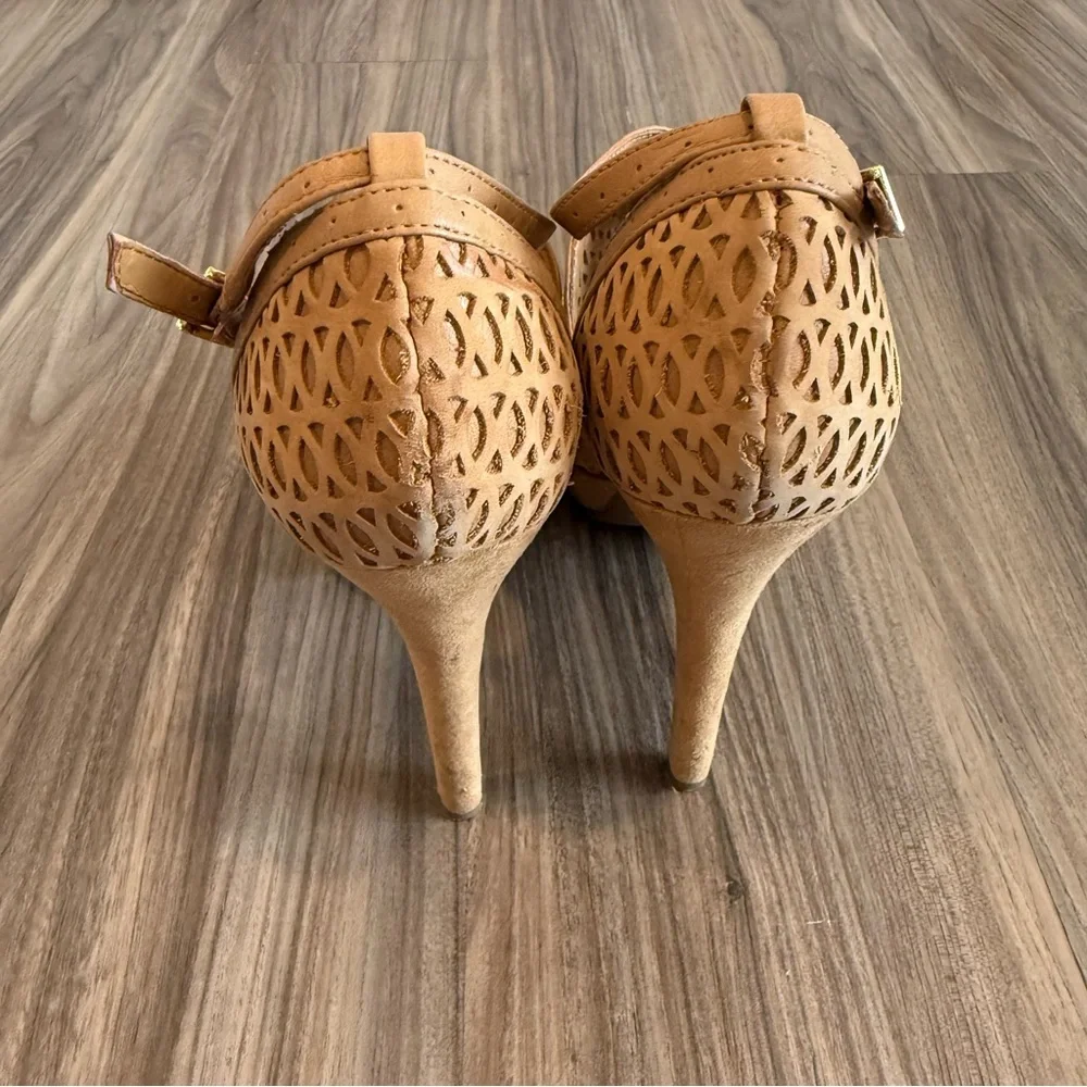 BCBGeneration Anja Beige Cut-Out Heels